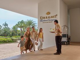 DRCTG-Lifestyle-Lobby-Arrival-3-LC