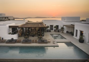 Main Pool Bar Restaurant Sunset over Delos