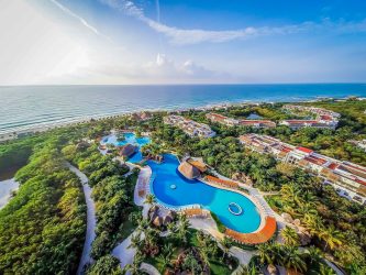 Valentin Imperial Riviera Maya - Main Pool (15)